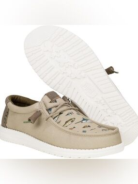 EUC - HEY-DUDE Wally Marlin Men’s Slip on Shoes Size 10